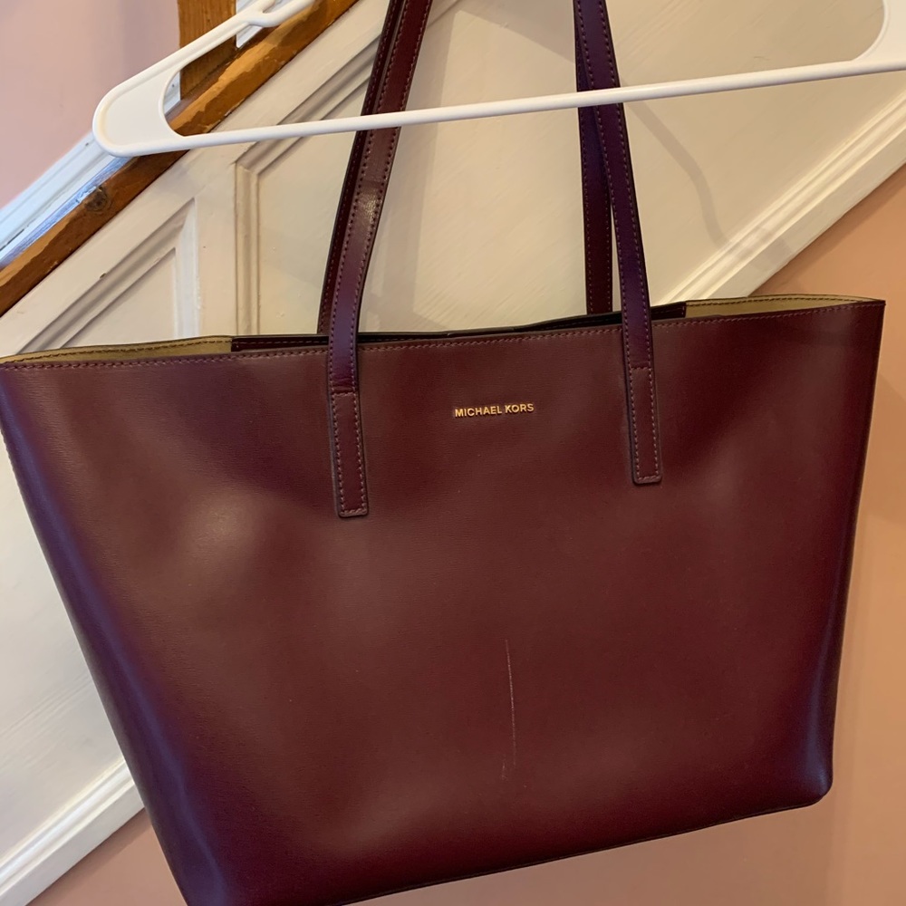Michael Kors Emry Tote View 2